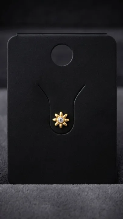 Small Flower Nose Pin